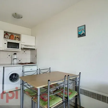 Vue Mer Les Pins Bleus Apartment *