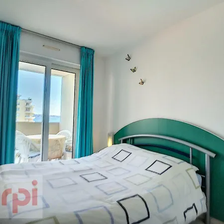 Apartment Vue Mer Les Pins Bleus