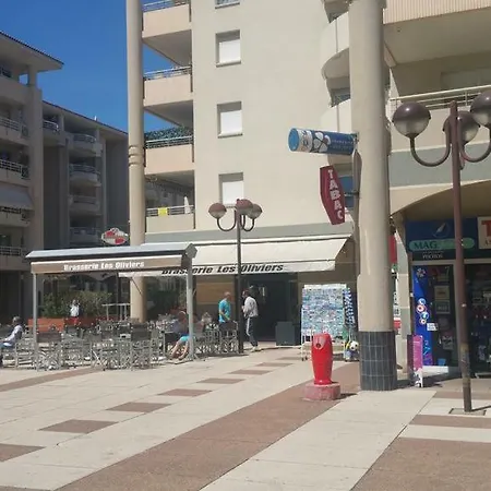 Vue Mer Les Pins Bleus Antibes